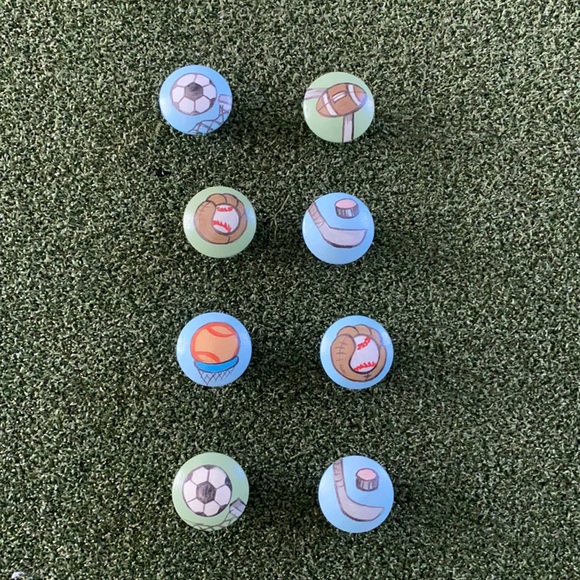 Sports themed drawer pulls - Picture 1 of 6